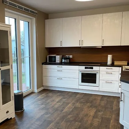 In Mit Garten- Terrasse Und Grill By Interhome 펜션